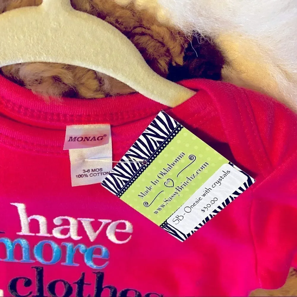 💕 Onesie sz 3-6 months, “SassyBritchz” design, Hot Pink. New with tag.
